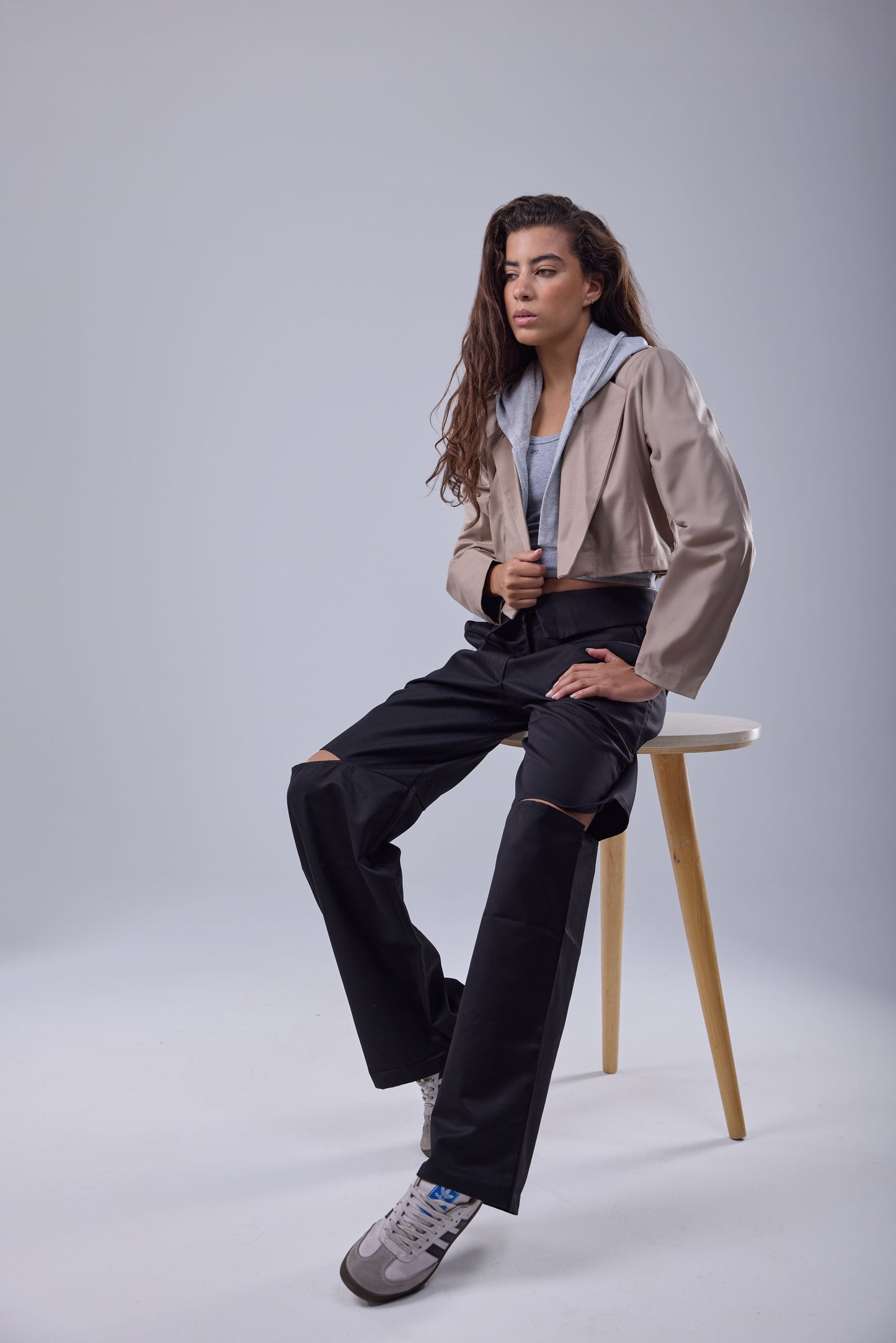 Signature Cropped Blazer - Beige