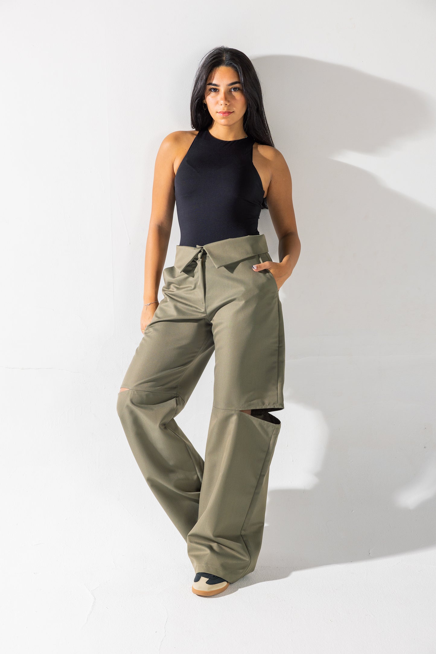 Uptown Sliced Pants - Olive