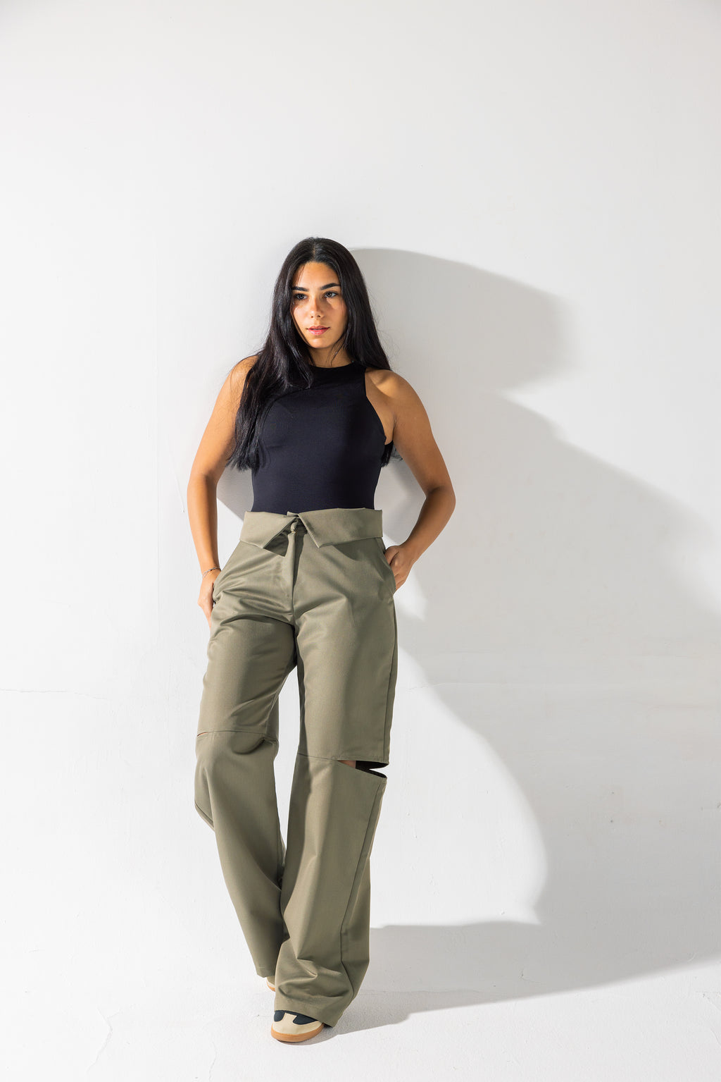 Uptown Sliced Pants - Olive