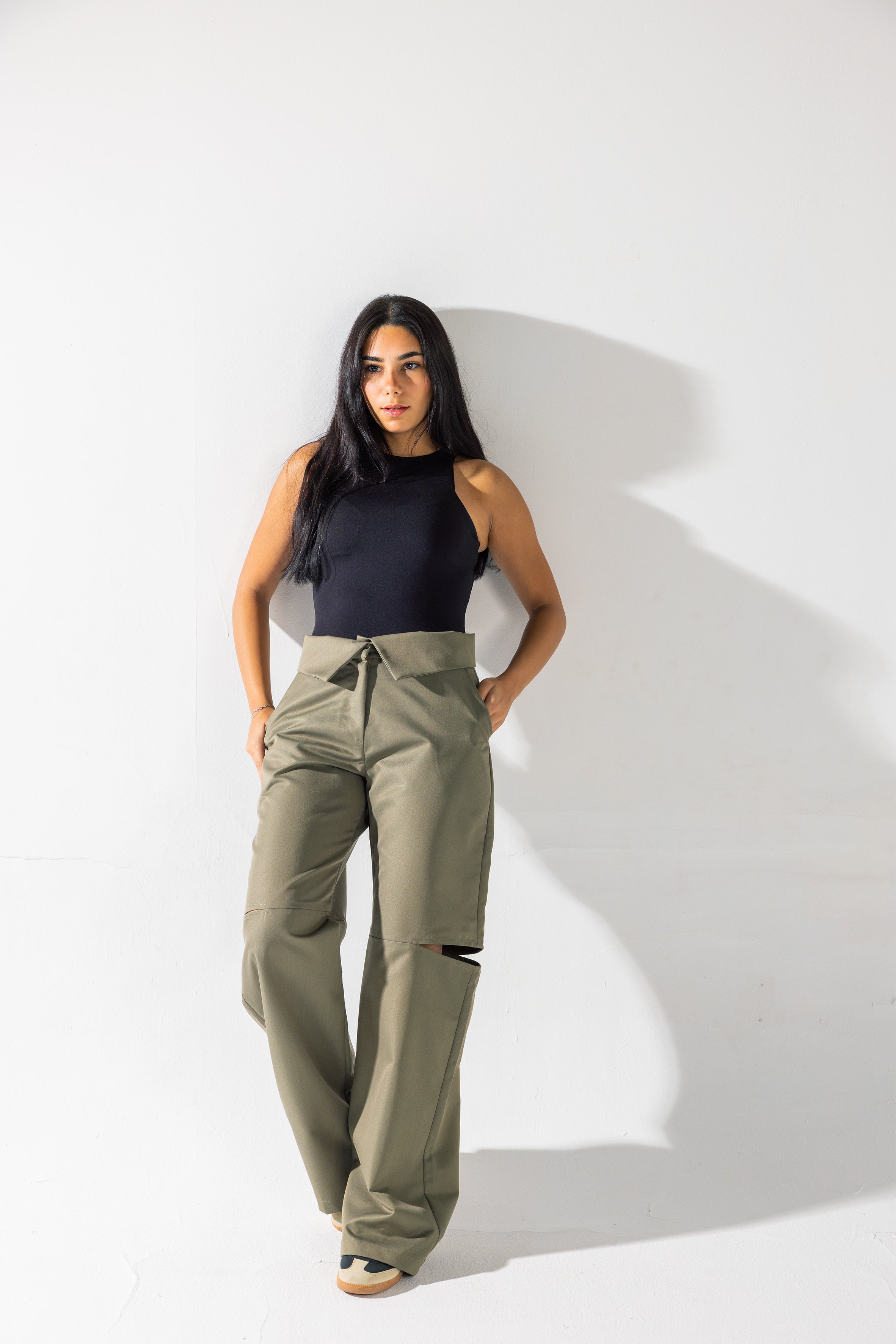 Uptown Sliced Pants - Olive